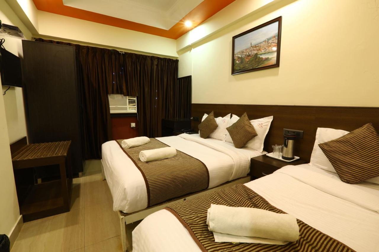 Hotel Sona Панаджи Екстериор снимка
